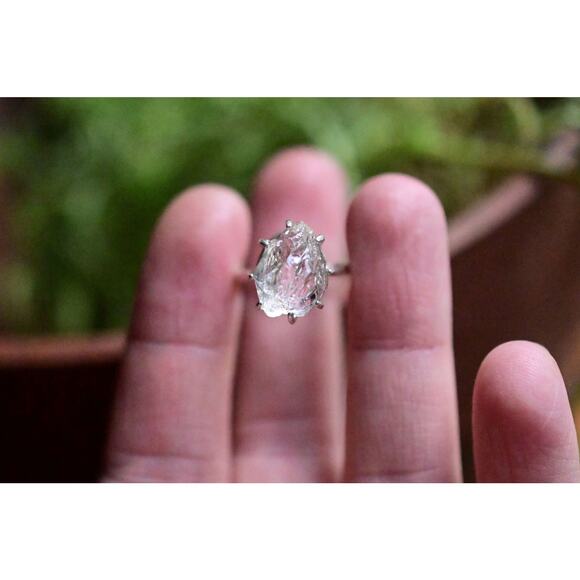 alternative raw diamond engagement rings, raw crystal size 4 5 6 7 8 8 9 10 11 - Picture 2 of 5